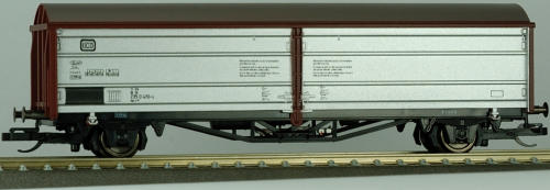 Slide wall box car<br /><a href='images/pictures/PSK_Modelbouw/2362.jpg' target='_blank'>Full size image</a>